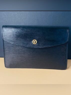 Louis Vuitton Montaigne Clutch 27 Epi Leather France 1990 w Cert of Authenticity